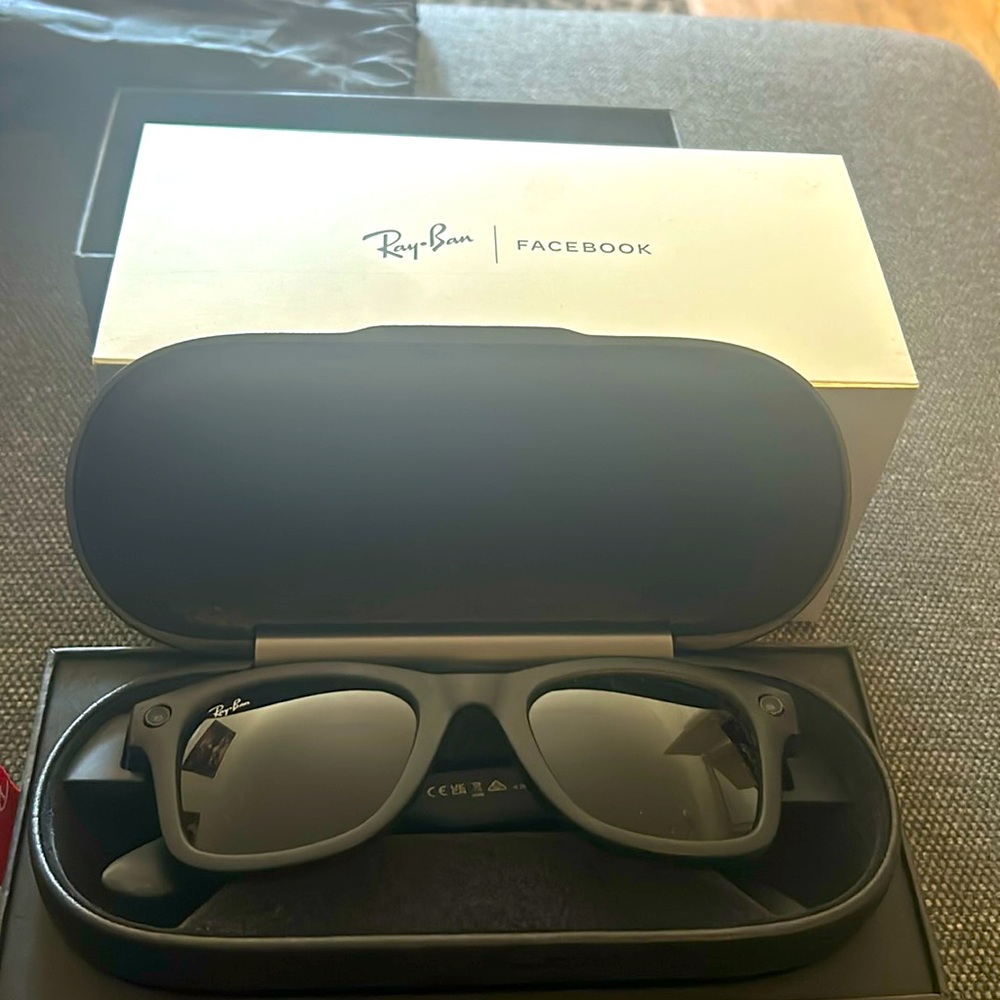 Brand new Ray-ban stories smart sunglasses
